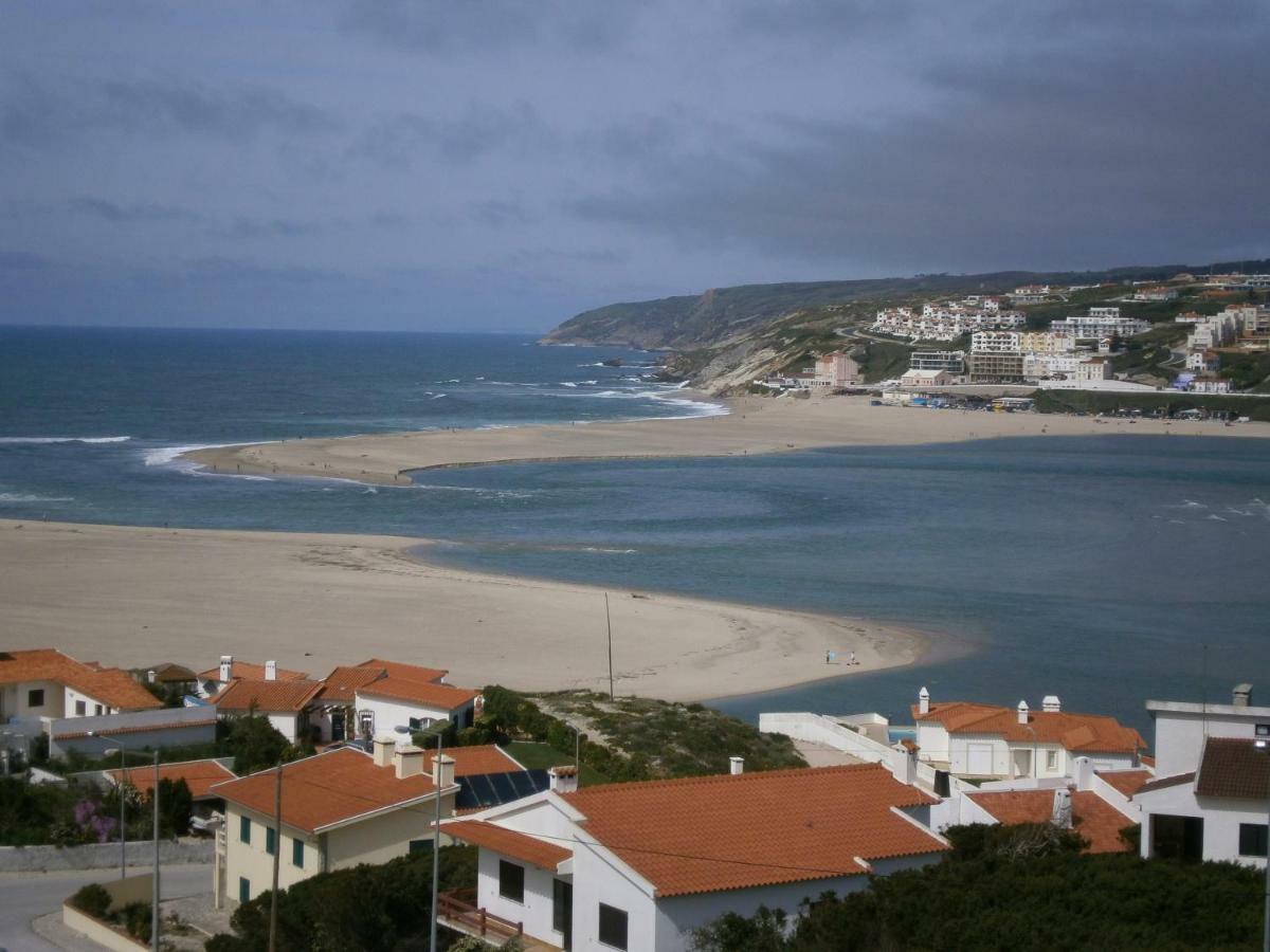 Pipo People House Villa Obidos Exterior photo